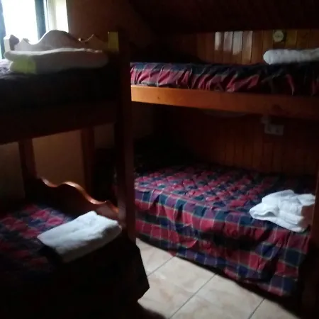 Esgos Youth بيت شباب Villar de Ordelles